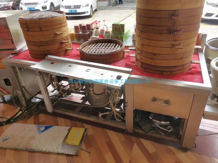 多孔蒸包爐有股燒焦的味道，且出蒸汽很慢、排水困難的原因